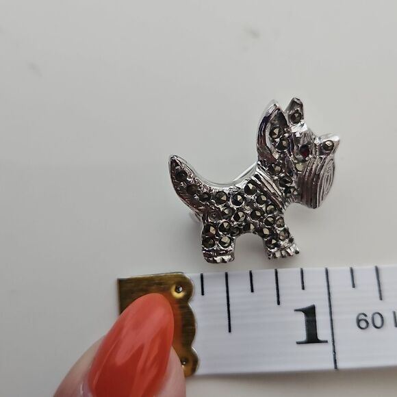 Pooch Dog Pin With Rhinestones Silver - Picture 16 of 16
